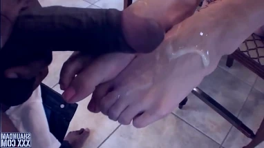 FUCKING BARBI'S PRETTY FEET FULL VIDEO