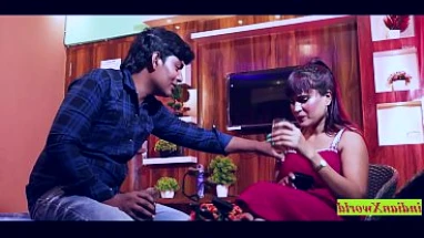 Indian Rich Modern Bhabhi Cheating sex with Jobless Boy! Indian Sex